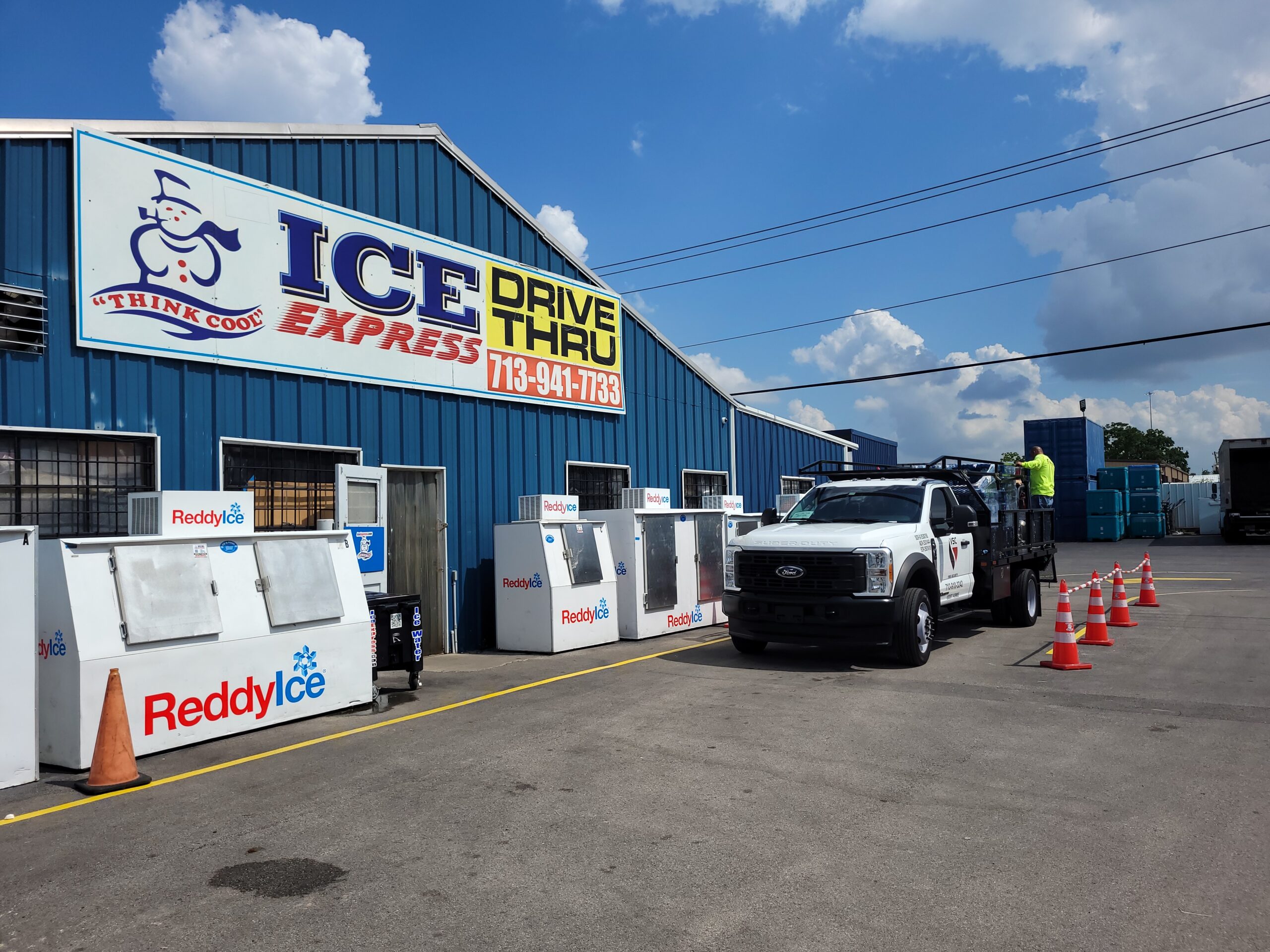 Pick Up Pallets of Bottled Water in Houston